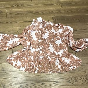 NWT Illa Illa Sheer Long Sleeve Blouse